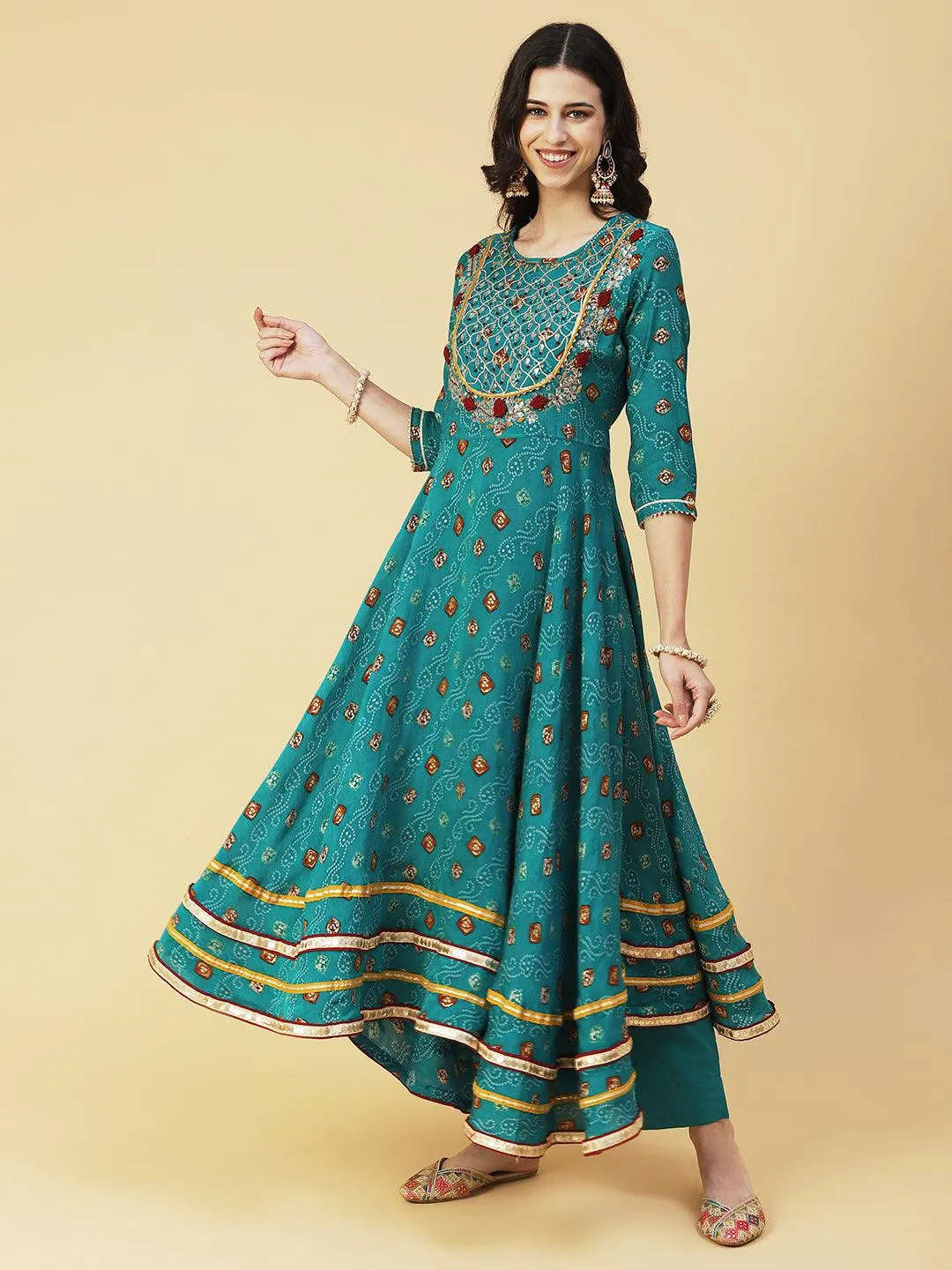 Bandhani Printed Gotapatti Embroidered Kurta With Pants & Dupatta - Green