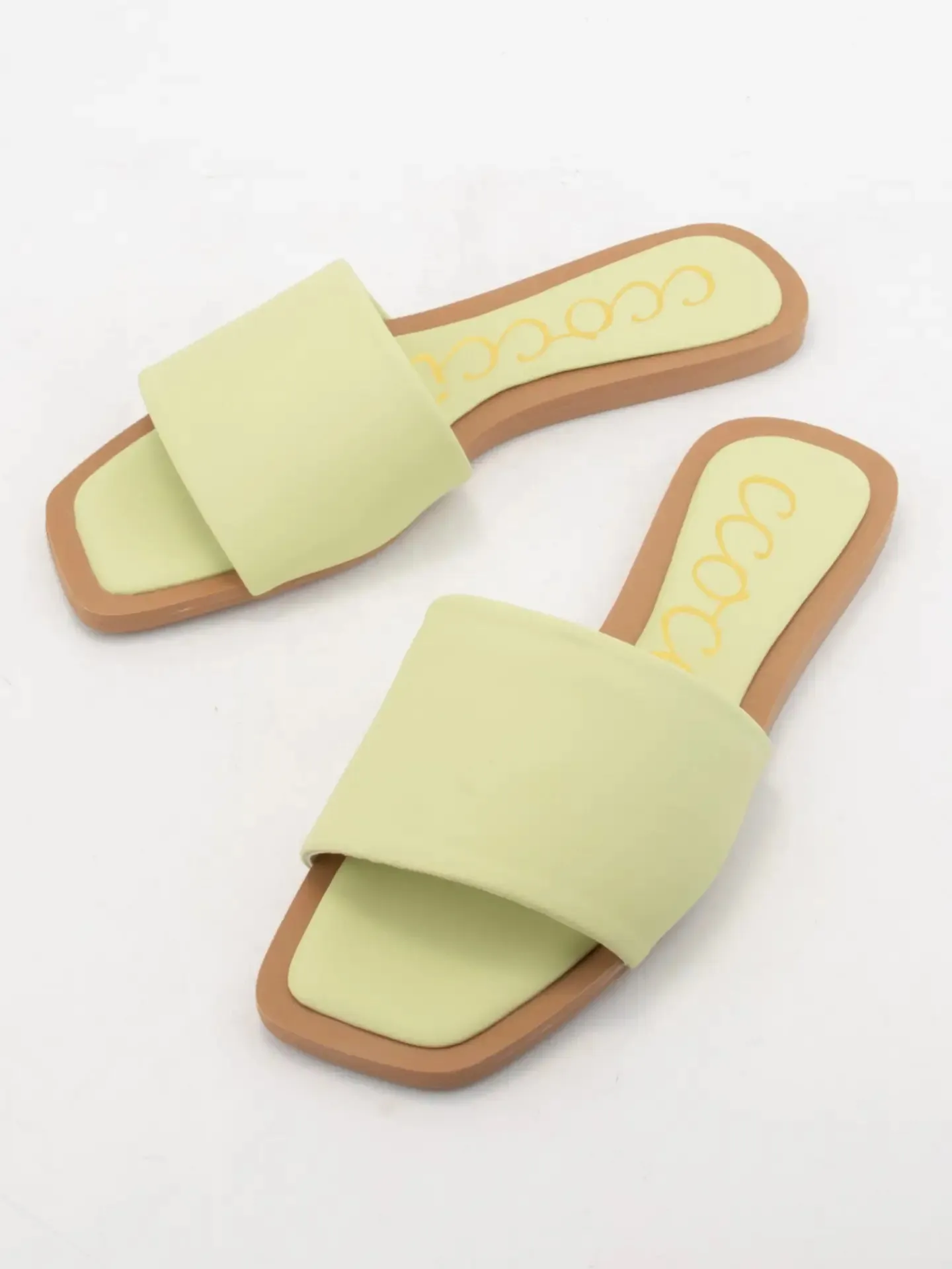 CCOCCI: GREEN TEA BOLD SANDAL