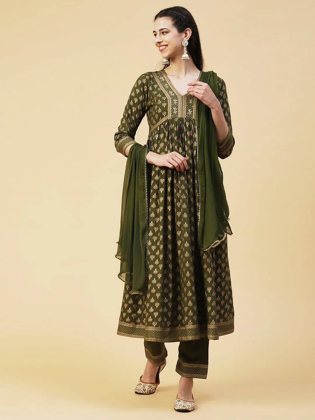 Ethnic Foil Printed Zari Embroidered Kurta With Pants & Dupatta - Green