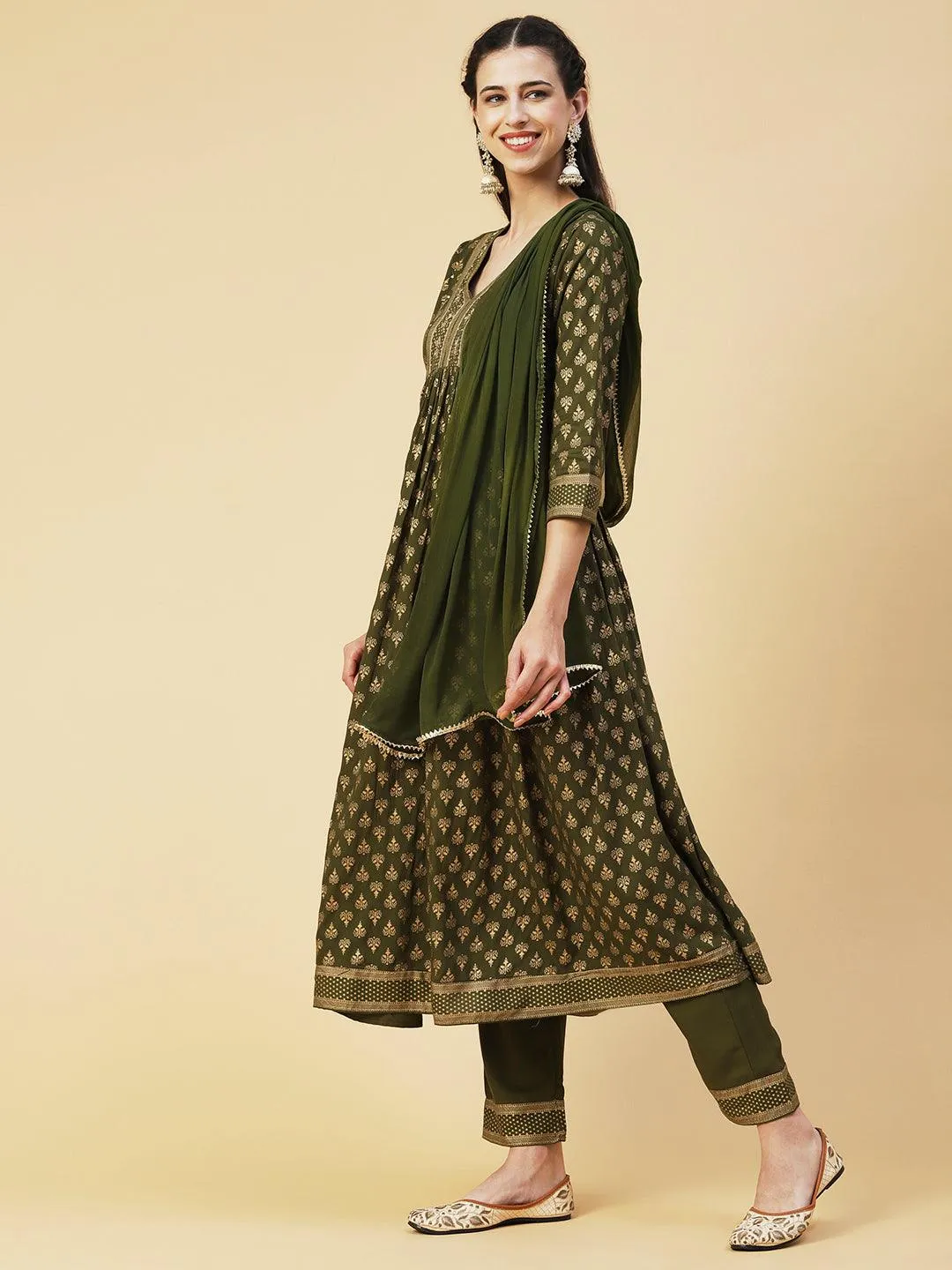 Ethnic Foil Printed Zari Embroidered Kurta With Pants & Dupatta - Green