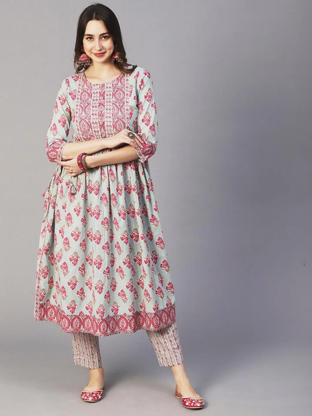 Floral Block Printed Zari Embroidered High Slit Kurta With Pants & Dupatta - Mint Green