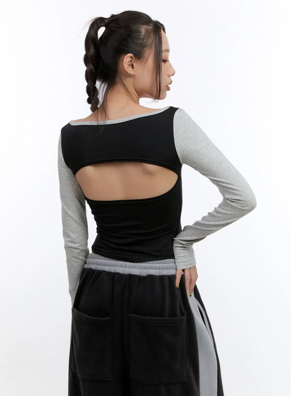 Graphic U-Neck Cut-Out Crop Top CN401