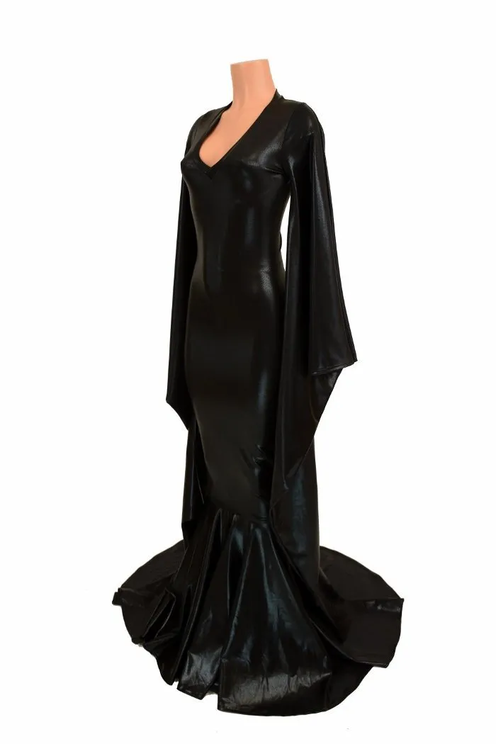 Incubus Sleeve Puddle Train Gown