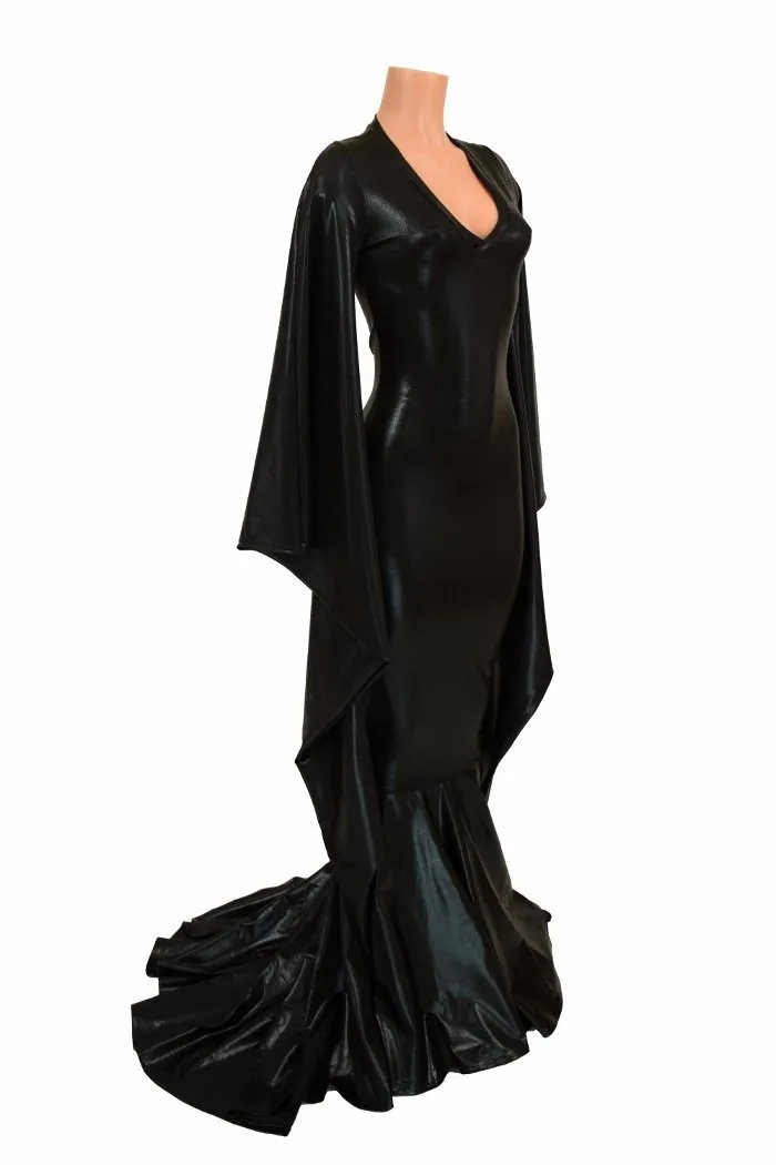 Incubus Sleeve Puddle Train Gown