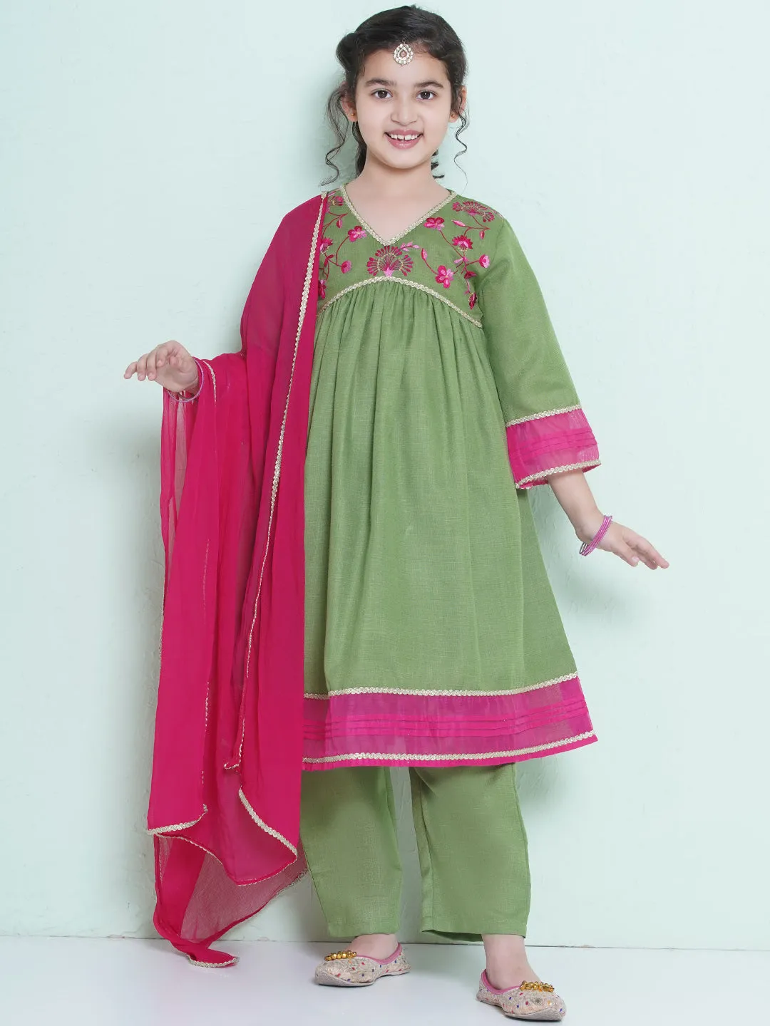 Jashvi Girls Green Embroidered Alia Design Kurta With Trousers With dupatta