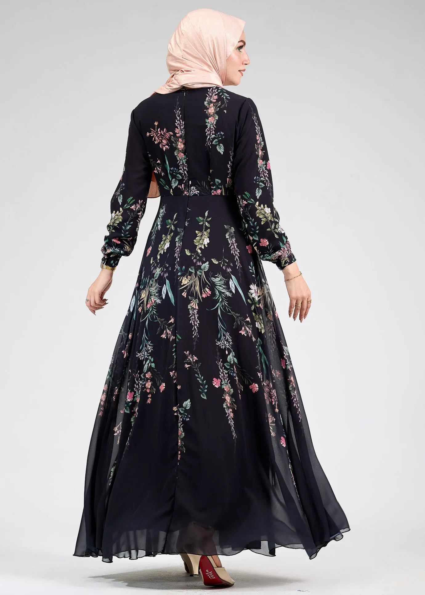 Qamar Sophia Floral Print Chiffon Long Sleeve Maxi Dress