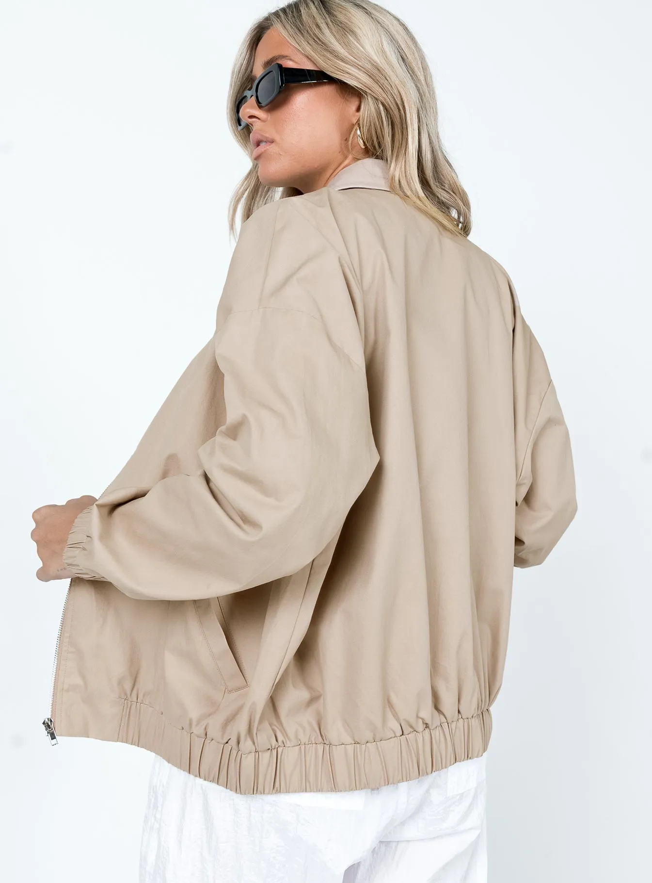 Telford Zip Up Coaches Jacket Beige