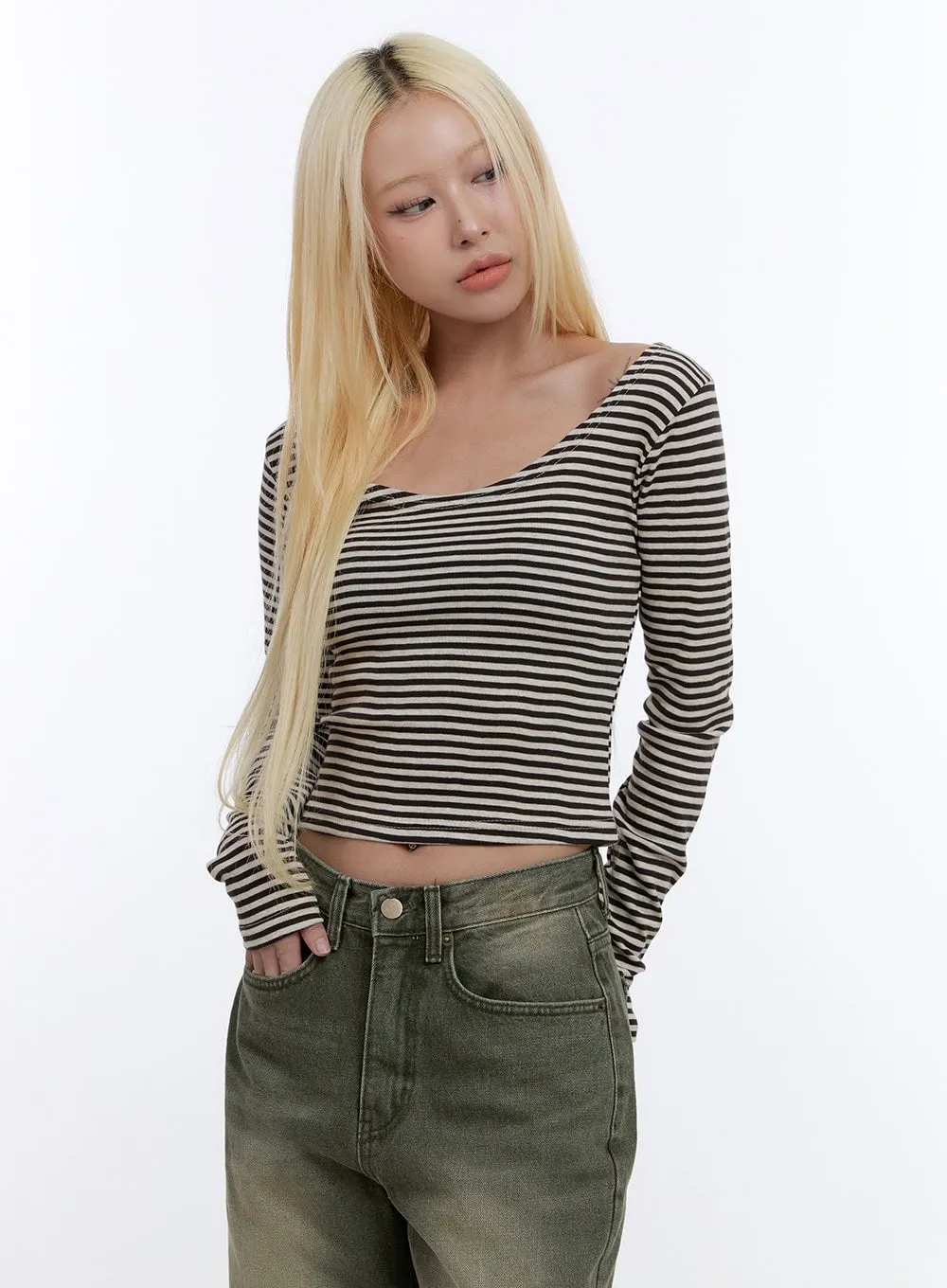 U Neck Stripe Crop Long Sleeve Top CO419