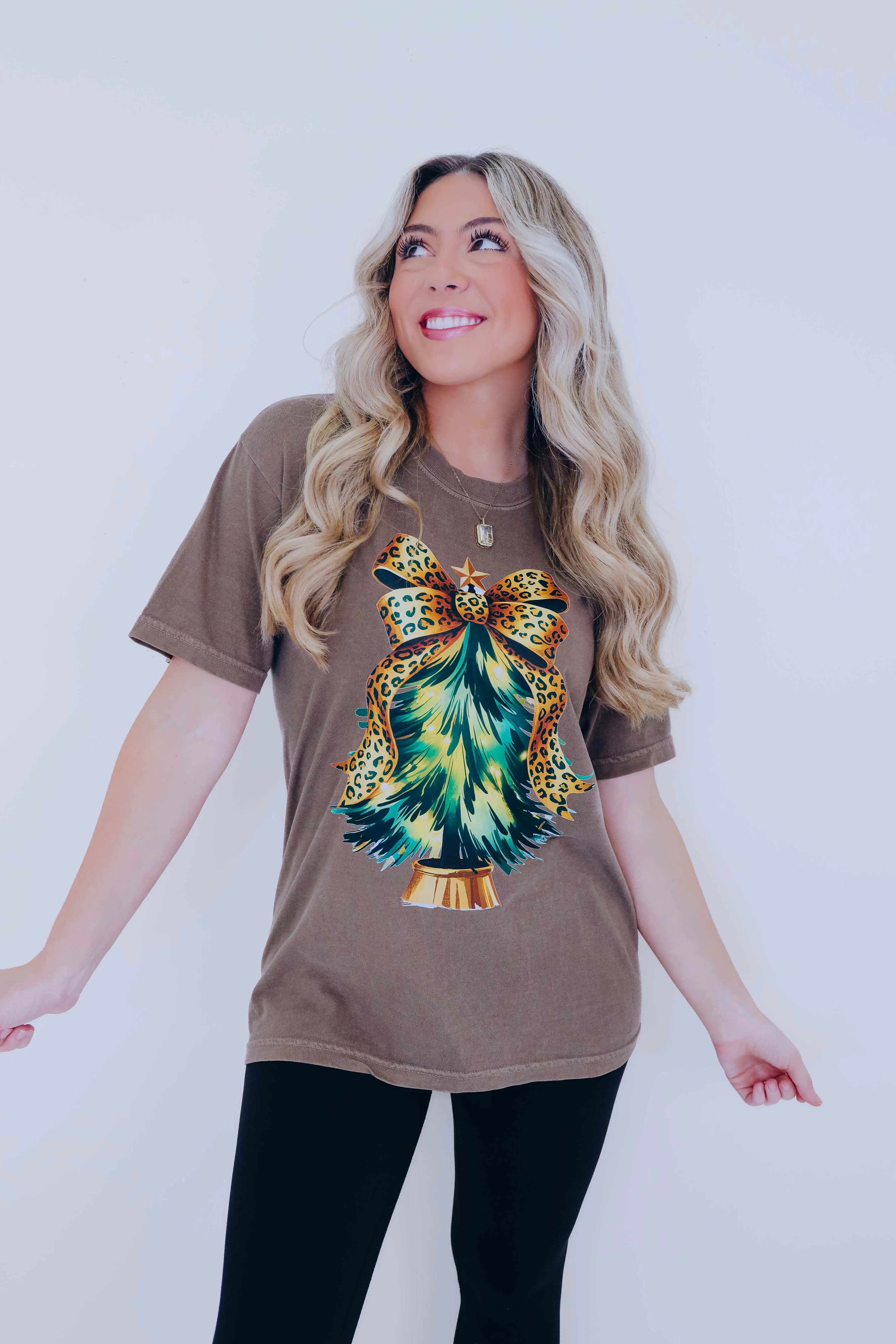 Wild Bow Christmas Graphic Tee / Sweatshirt