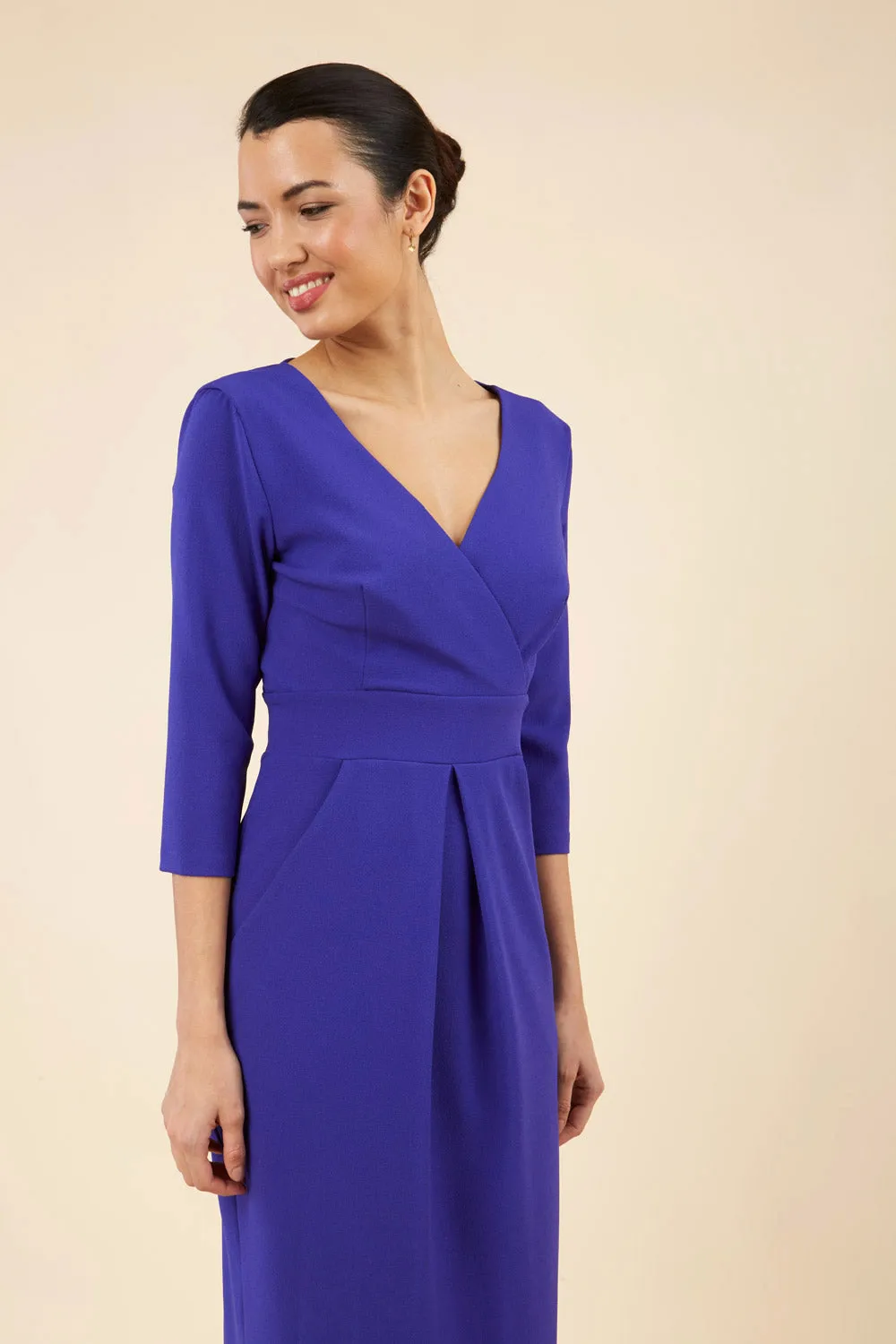 Wimpole Low V-Neck Sleeved Dress