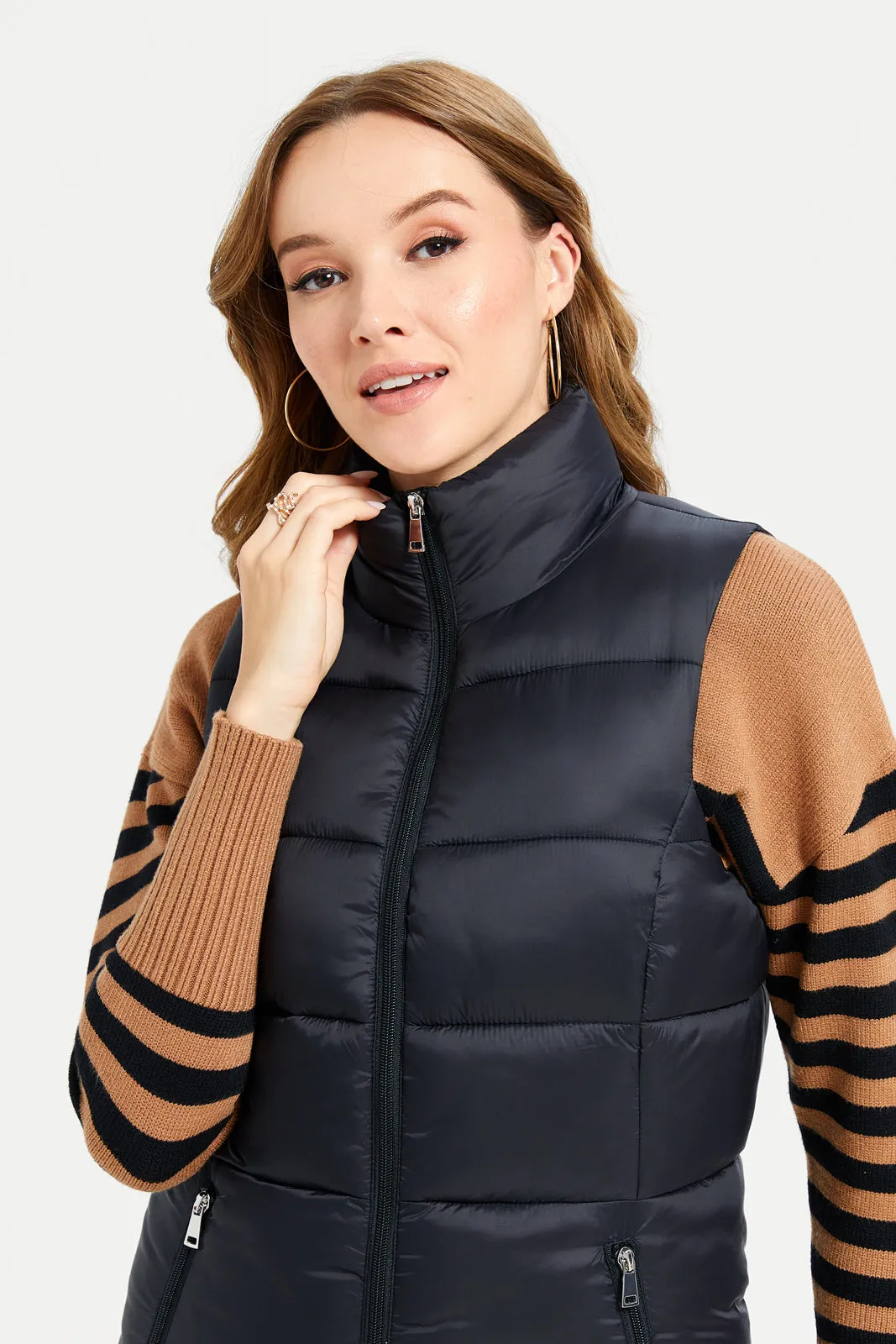 Women Black Sleeveless Puffer Jacket