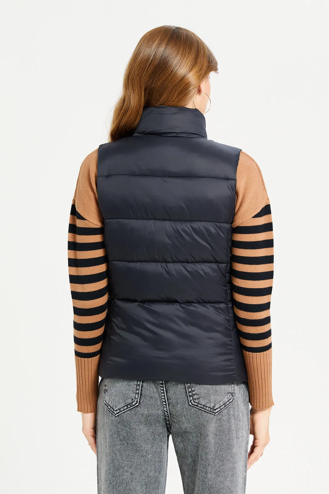 Women Black Sleeveless Puffer Jacket